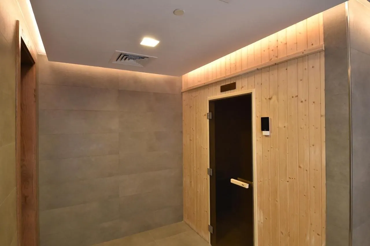 Saray Deluxe Hotel Apartments أبو ظبي 5*,