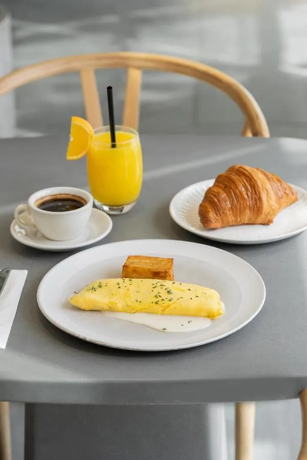 Saray Deluxe Hotel Apartments أبو ظبي