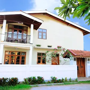 https://park-lane-apartments.kandyhotelsnow.com