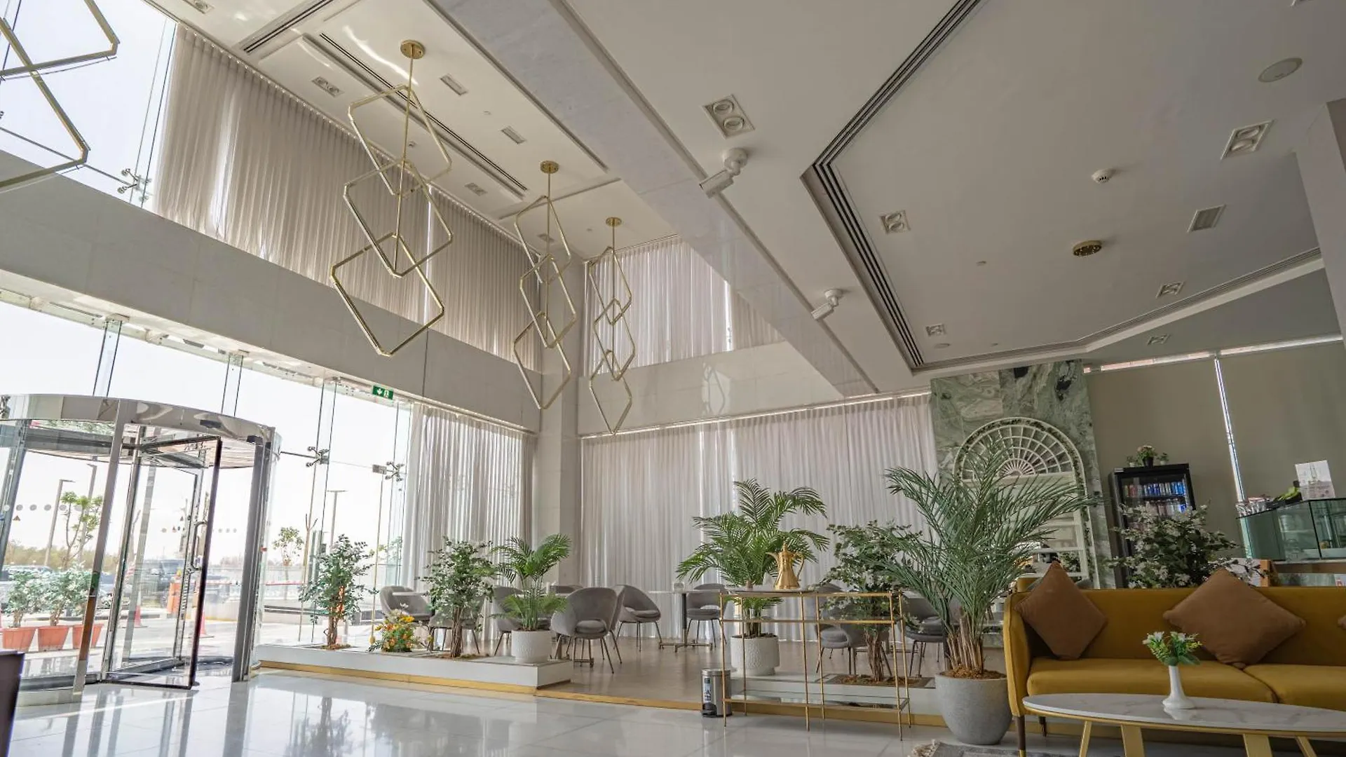 Saray Deluxe Hotel Apartments أبو ظبي